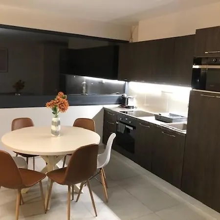 Szeged Gyoengye Lux Apartment Exterior photo
